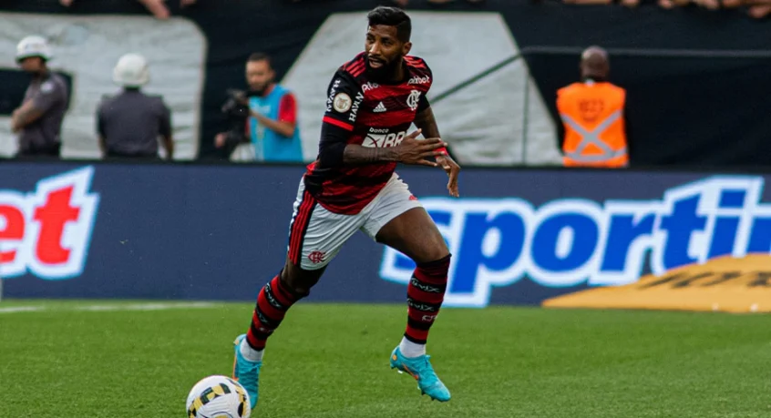 Torcida do Flamengo se empolga com chegada de Isla: 'Melhor que Rafinha