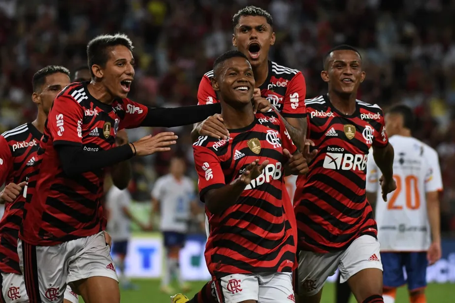 EXCELENTE NOTÍCIA NO FLAMENGO! MENGÃO AUTORIZA 2 JOGADORES