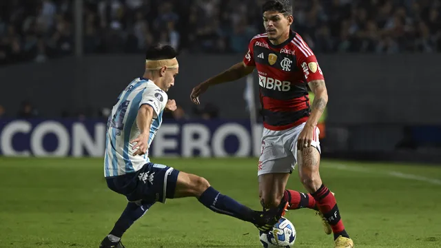 Flamengo: torcedores reclamam de primeiro tempo do lateral Wesley contra o  Aucas